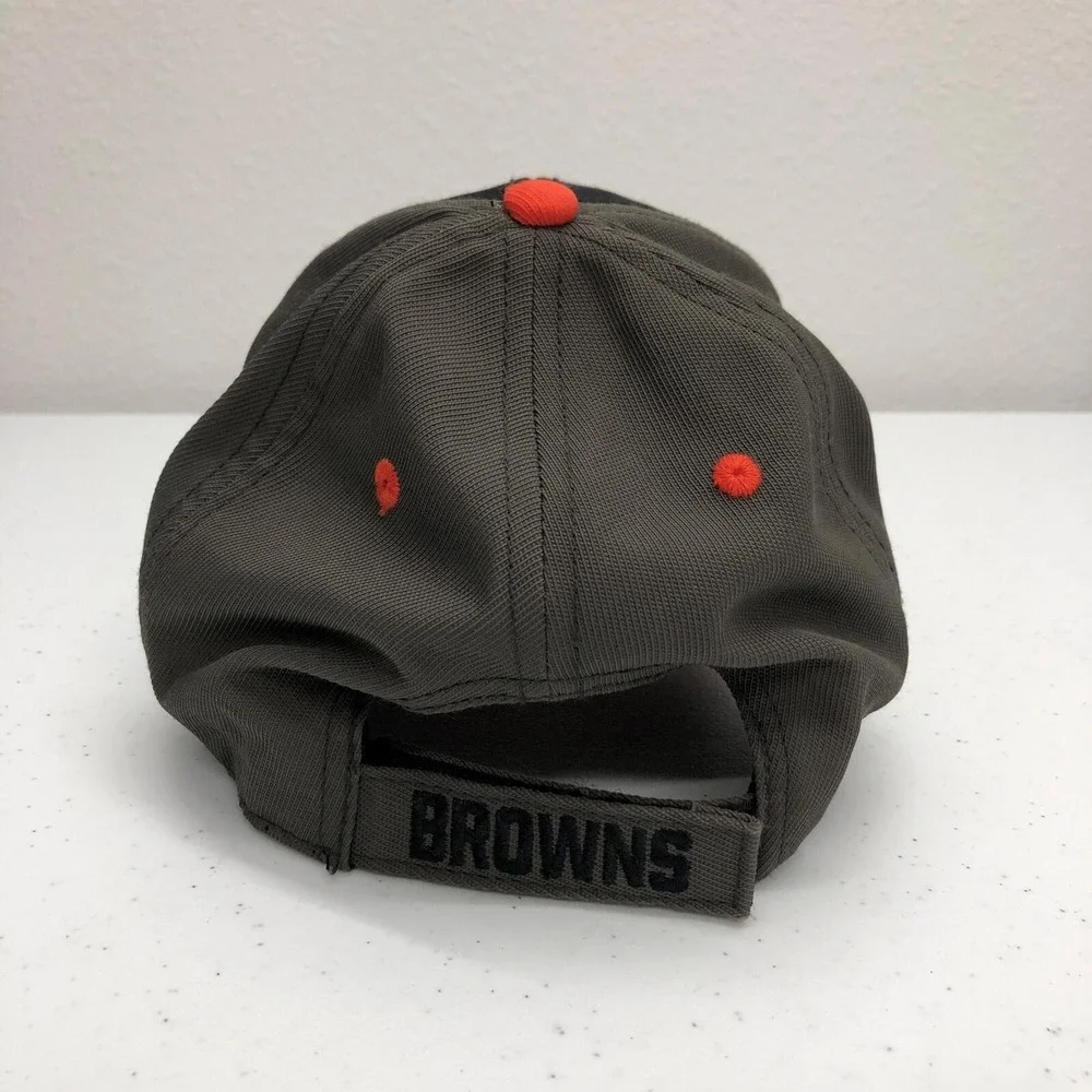 Cleveland Browns Hat Cap Strap Back Mens One Size NFL Football Team Apparel Norm